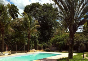 Chacara com piscina e churrasqueira em Guararema